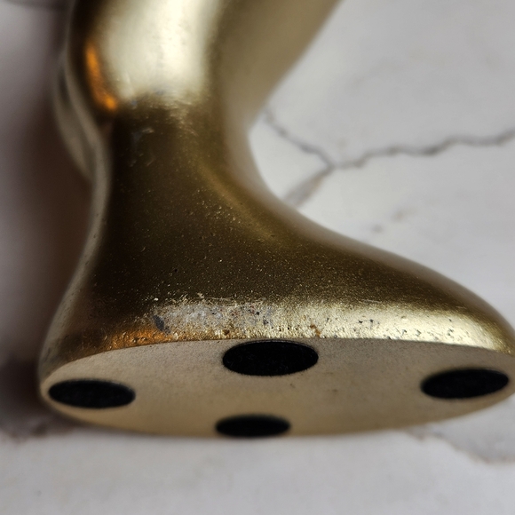 Gold Peace Sign Hand Jewelry Holder - Picture 6 of 7